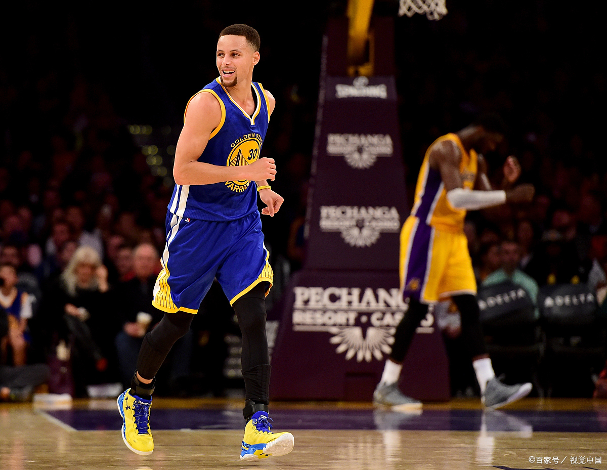 开云APP-包含NBA传奇：勇士史蒂芬-库里全面表现领跑得分榜的词条