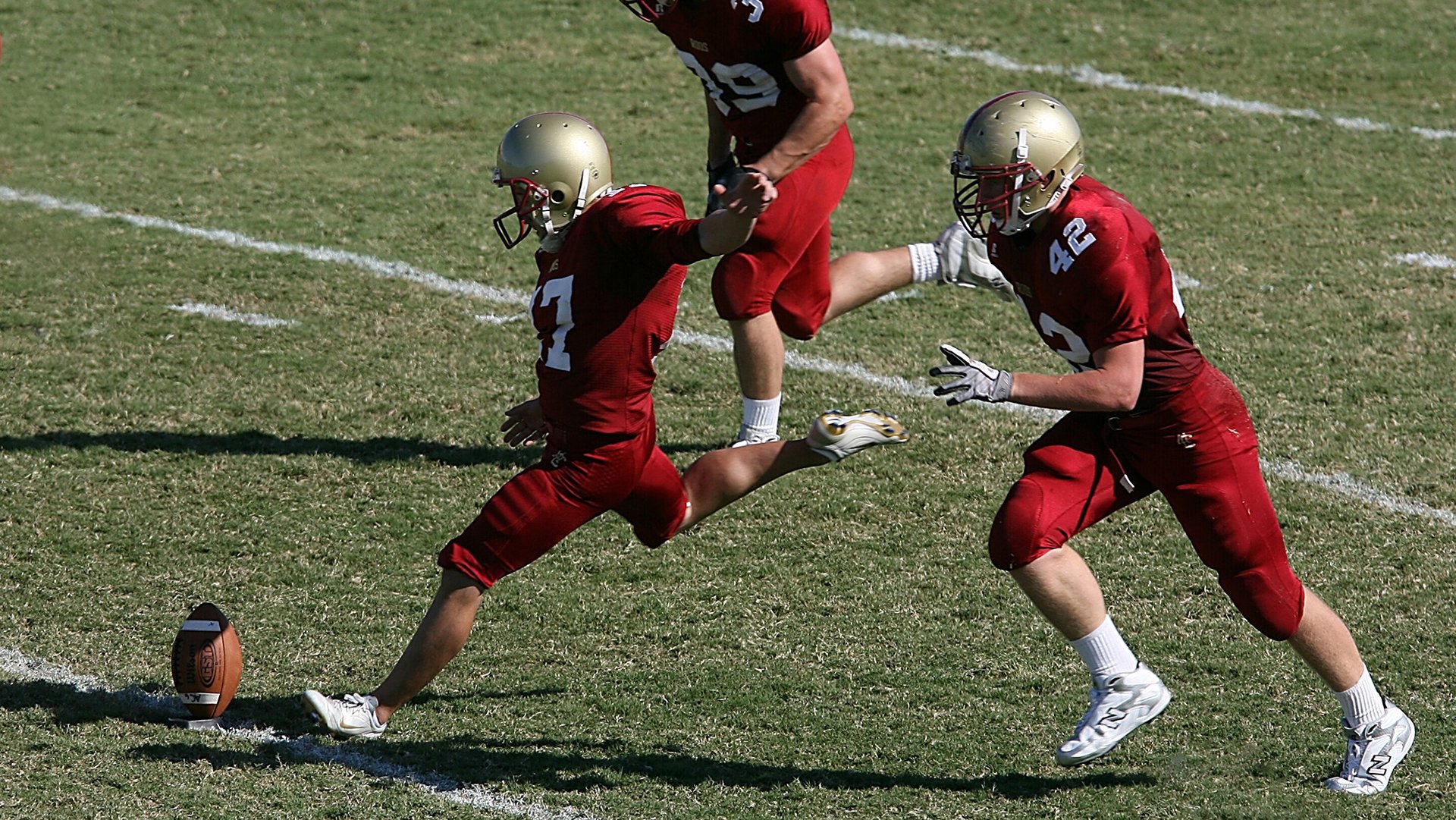 绿茵场与篮球馆的共振,当英超争冠焦点战碰撞辽宁队终结独行侠