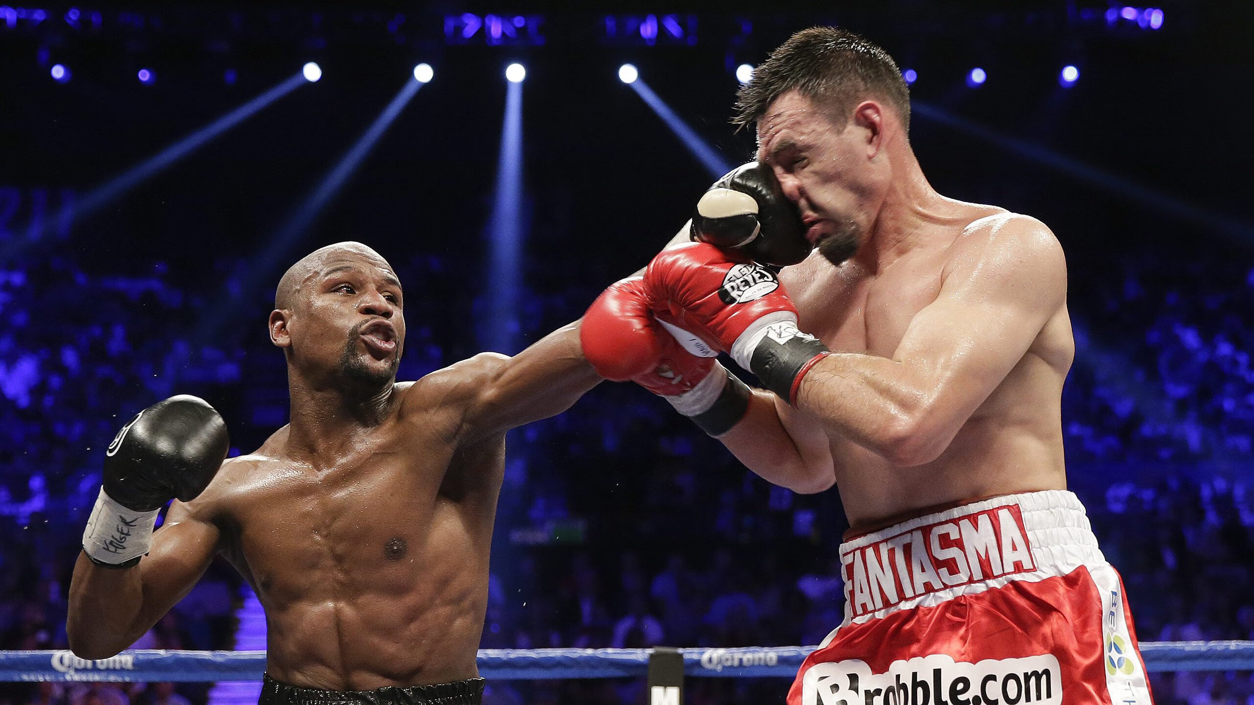 德甲争冠战焦点战，澳大利亚一波带走勒沃库森